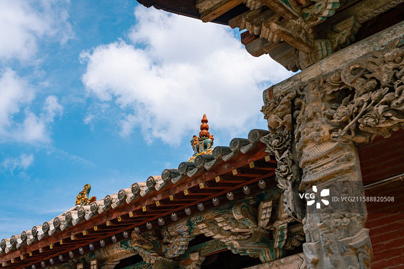 山西古建筑屋檐艺术造型雕塑装饰图片素材