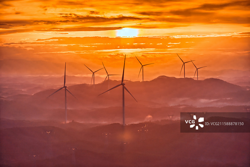 广西钦州市通天蜡烛岭风车云海日出风景图片素材