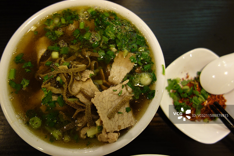 四川省成都市美食小吃：乐山跷脚牛肉图片素材