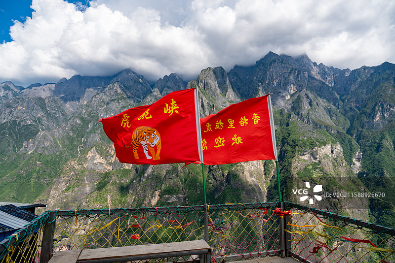 2025虎跳峡高路徒步图片素材