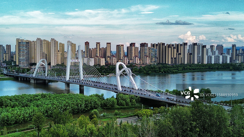 陕西省汉中市汉台区龙岗大桥天汉湿地公园城市全景航拍图片素材