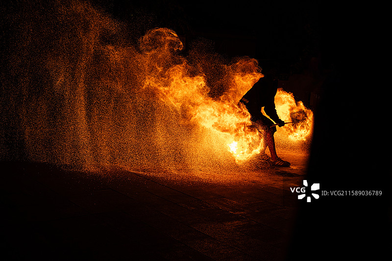 流火诗歌（重庆火壶表演）图片素材