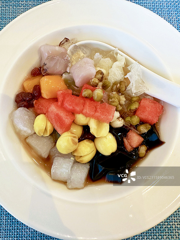 一份漳州四果汤的特写镜头图片素材