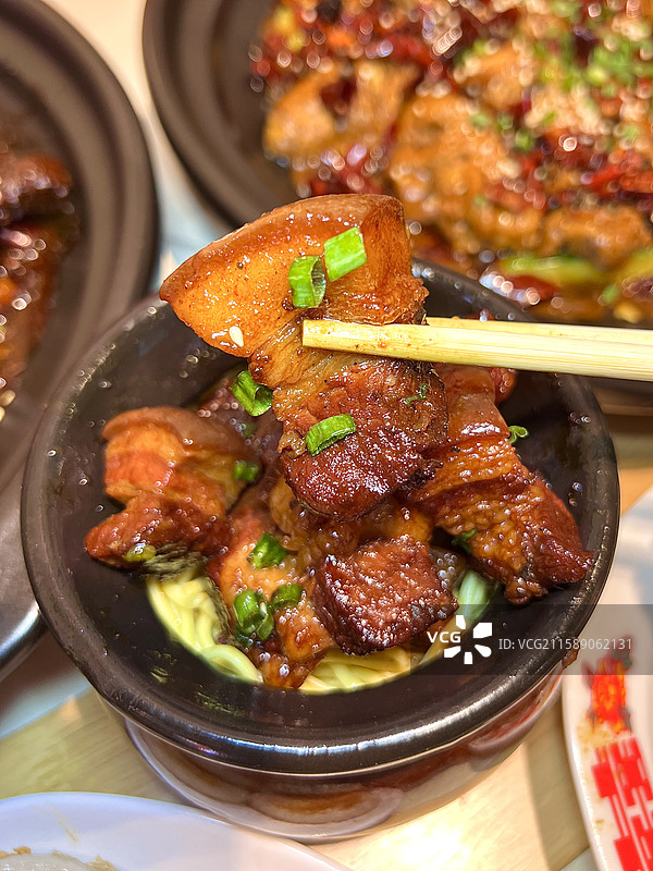 武汉美食黑鸭煲图片素材