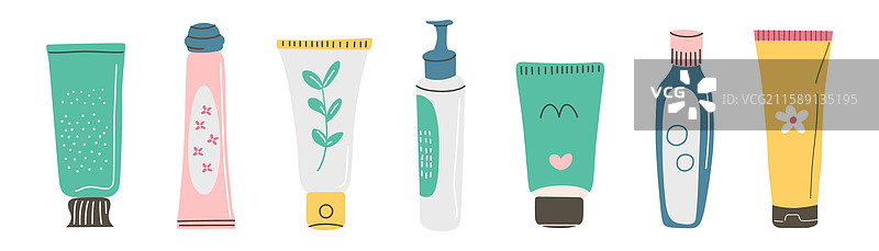 一套可爱的护肤和化妆品产品图片素材