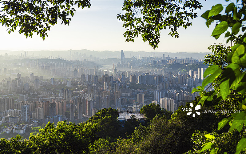 晨光里的山城图片素材
