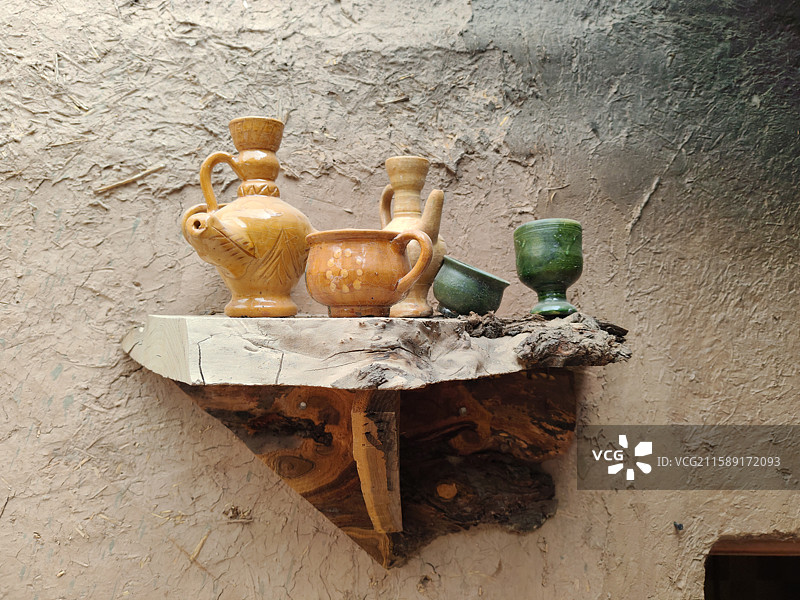 喀什古城 高台民居的陶器图片素材