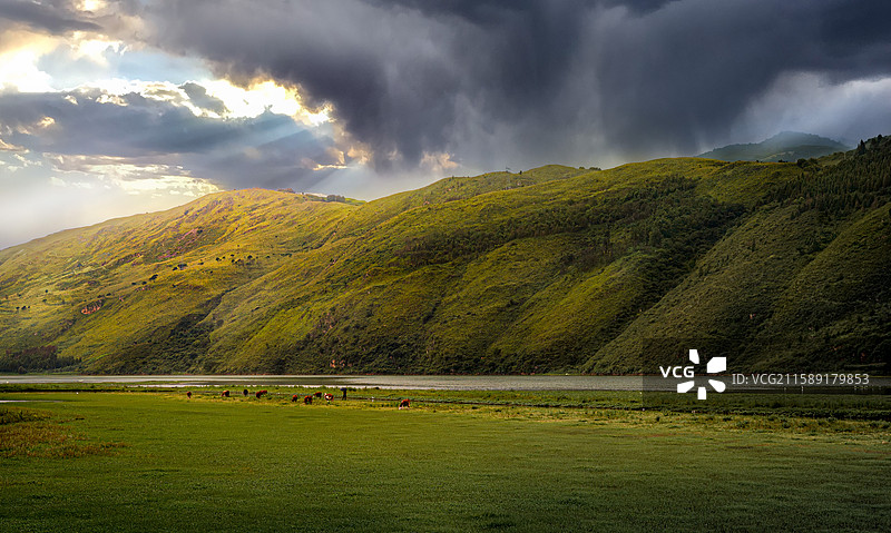 昆明嵩明县上游水库图片素材
