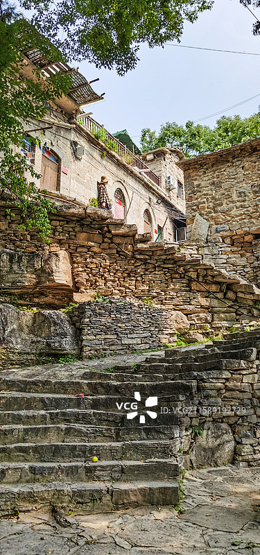 山西平顺岳家寨的石屋和石阶图片素材