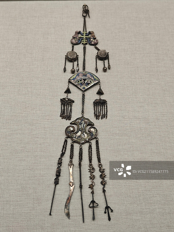 银珐琅彩寿字如意形五事挂饰 清代 东岳庙 北京民俗博物馆藏图片素材