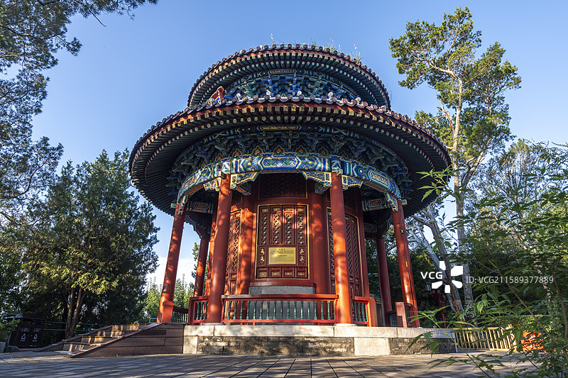 北京景山公园周赏亭图片素材