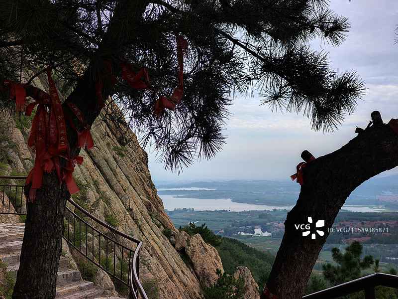 秋天白露节气，莒县屋楼圣境风光图片素材