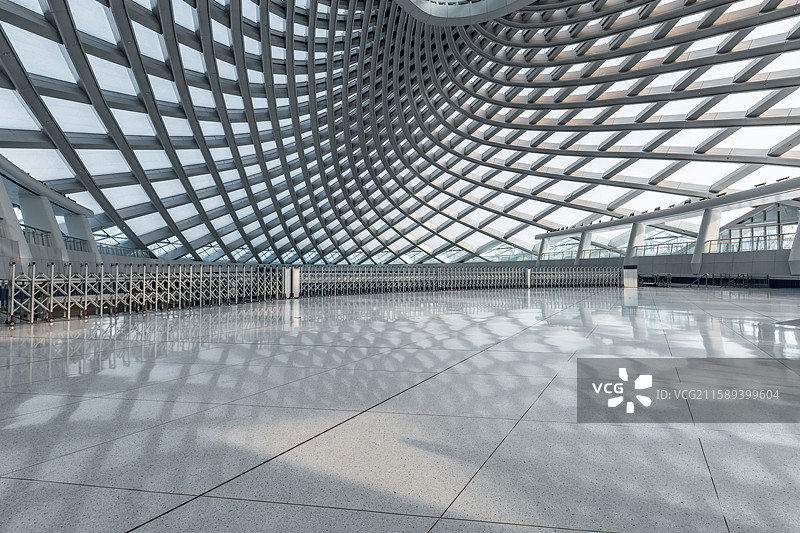 现代建筑室内空间，天津滨海站高铁站内部场景图片素材