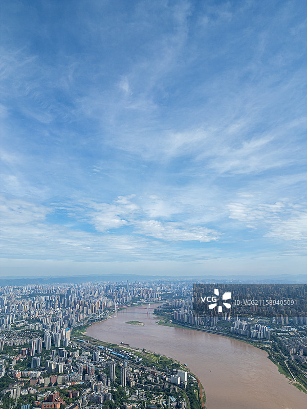 航拍重庆长江两岸九龙坡区与巴南区图片素材