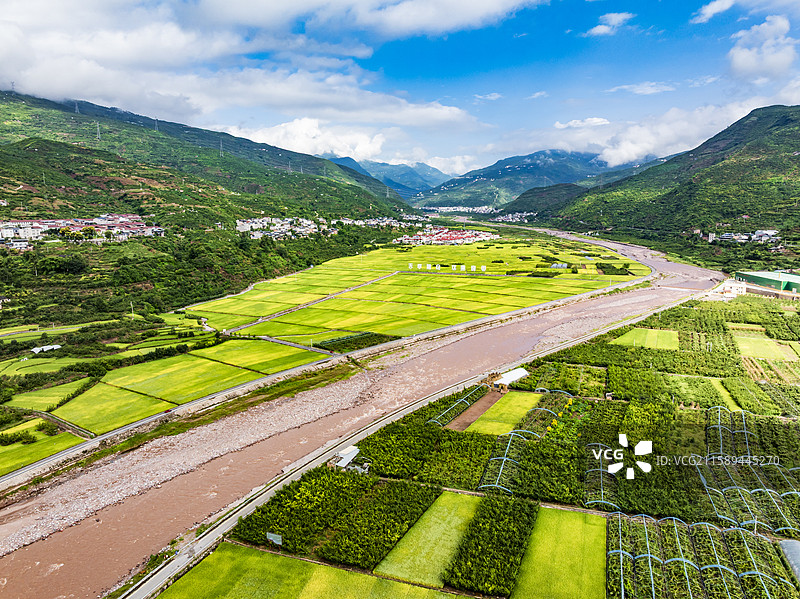 四川汉源九襄山水田园生态画卷稻田风光图片素材
