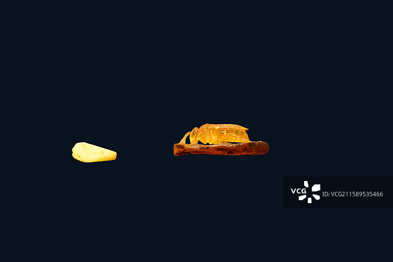 琥珀雕塑，造型艺术，甲虫图片素材