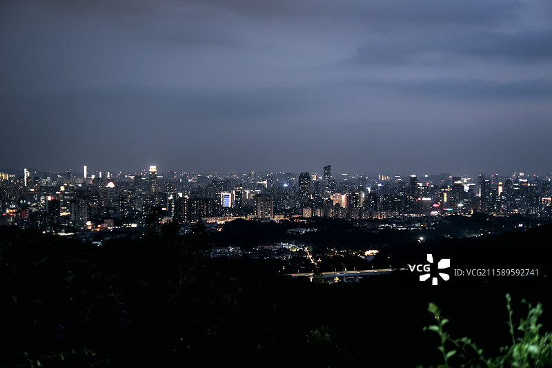 白云晚望（白云山山顶广场傍晚）图片素材
