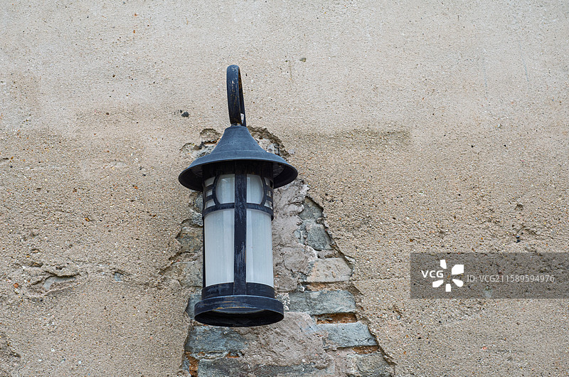 福州上下杭挂在墙面上的复古壁灯图片素材