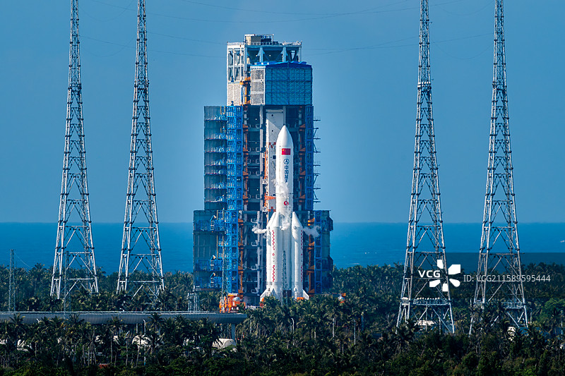 中国长征5号乙型运载火箭发射前的状况特写  长征5B  海南文昌图片素材