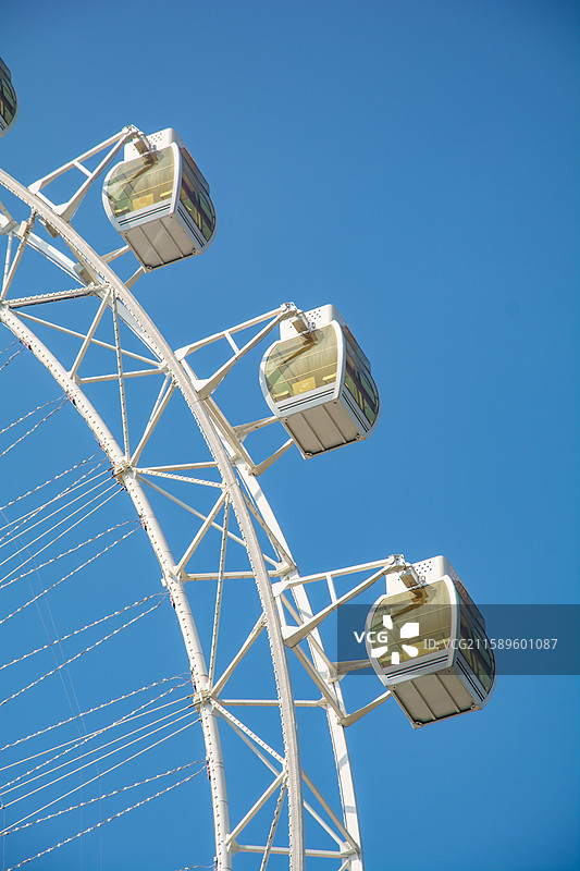 沈阳于洪东湖游乐场摩天轮图片素材