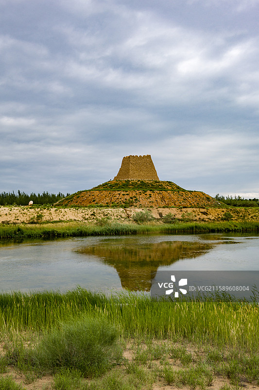 黄沙古渡的明朝烽火台图片素材