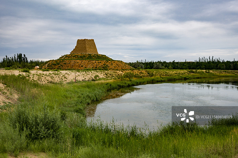 黄沙古渡的明朝烽火台图片素材