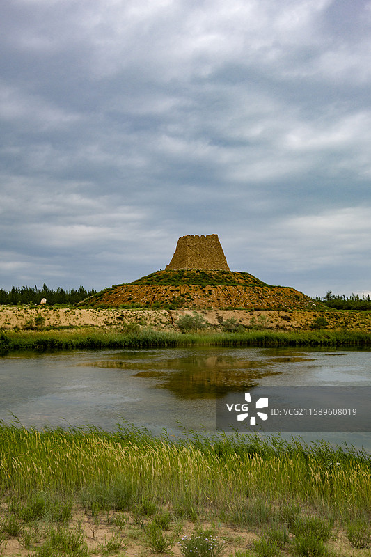 黄沙古渡的明朝烽火台图片素材
