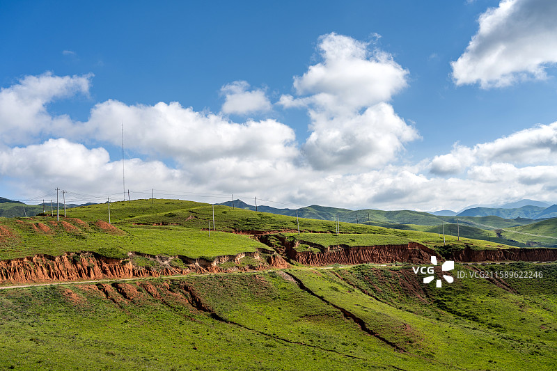 甘肃甘南卓尼县观景台梯田风光图片素材