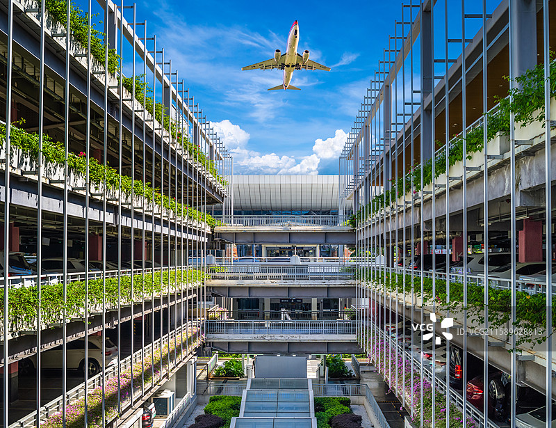 海口美兰国际机场T2航站楼商业停车楼图片素材