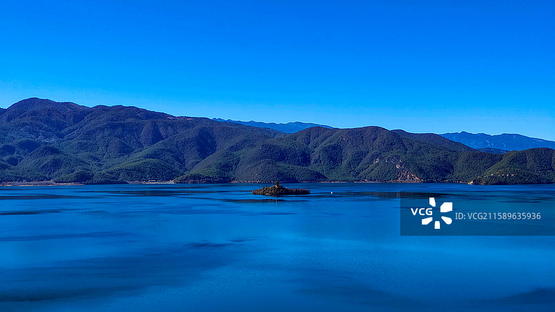 泸沽湖观景台图片素材