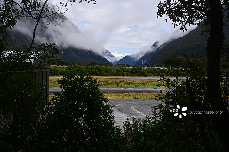 新西兰米尔福德峡湾图片素材