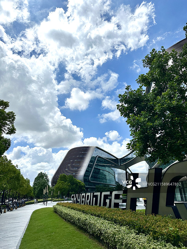 上海 携程总部 SKYBRIDGE天会图片素材