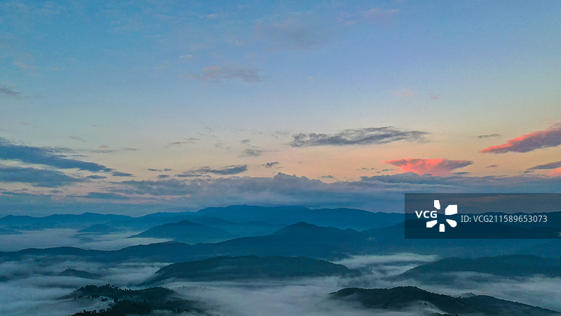 景迈山日出 古茶林图片素材