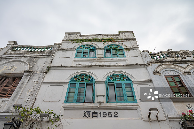 骑楼老街古建筑（1952），中国海南省海口市图片素材