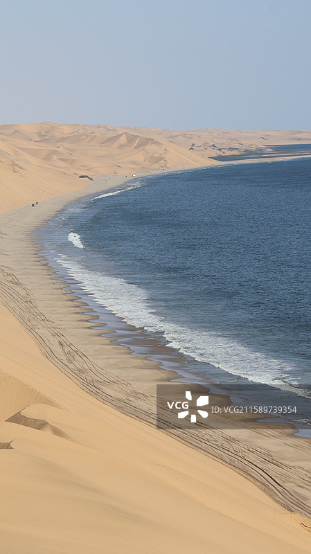 沙海相拥图片素材