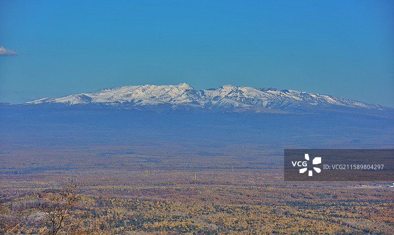 吉林省抚松县万达旅游度假区眺望长白山图片素材
