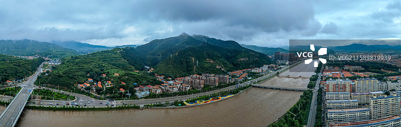 隆化县 下洼子村 苔山公园 航拍 西山村图片素材