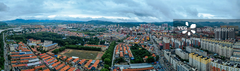 隆化县 下洼子村 苔山公园 航拍 西山村图片素材