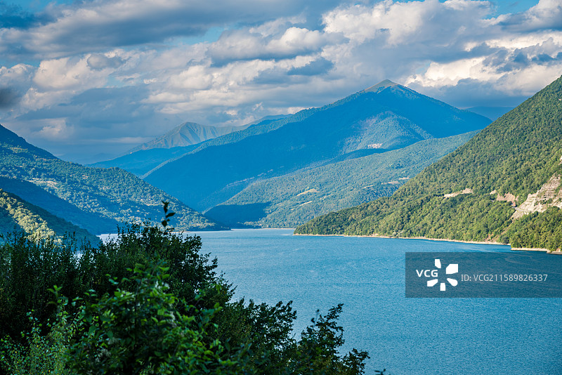 格鲁吉亚/高加索山的金瓦里水库图片素材