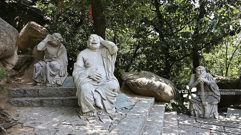 天津蓟县京东第一山盘山松石水挂月峰东五台溪流石刻寺庙佛菩萨十八罗汉盘龙四大金刚弥勒佛石刻三世佛图片素材