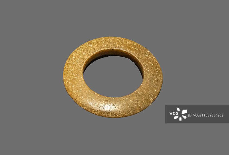湖北省武汉博物馆“武汉古代历史陈列”：玉环【西周（公元前1046—前771年），新洲区香炉山出土】图片素材