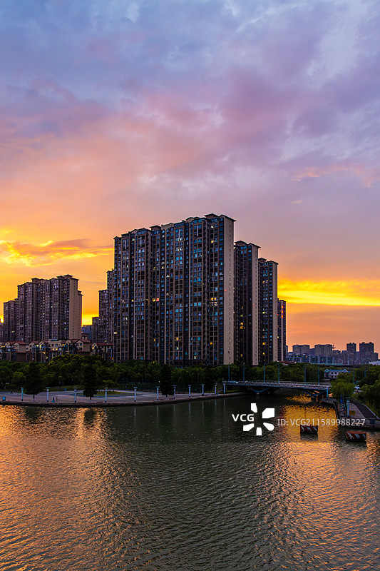 落日晚霞，通吕运河城市风光，摄于静海大桥图片素材