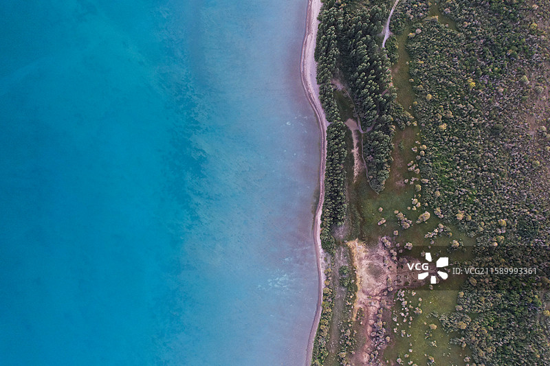 吉尔吉斯斯坦伊塞克湖航拍图片素材