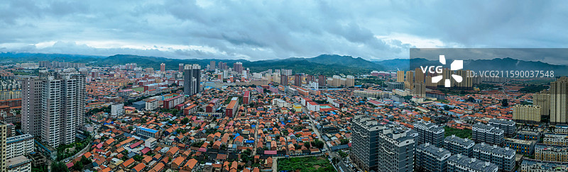 隆化县 下洼子村 苔山公园 航拍 西山村图片素材