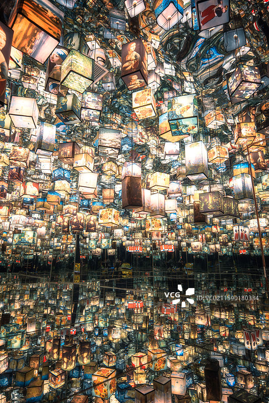 艺术的无尽画廊-重庆梵高星空艺术馆图片素材