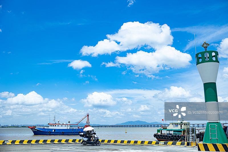 港口码头与渔船图片素材