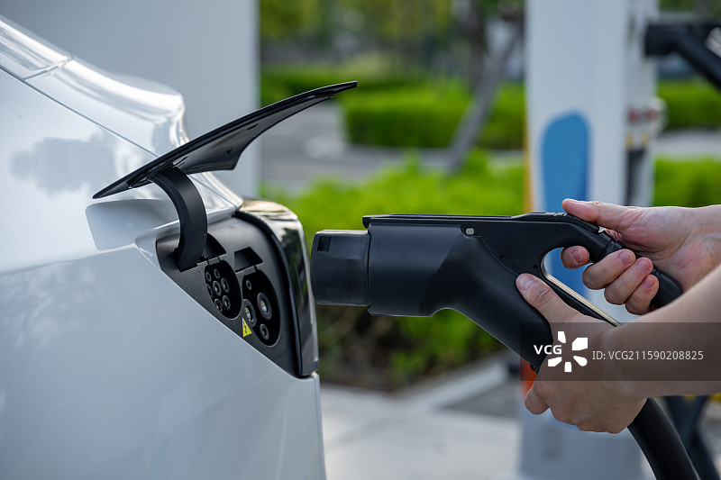 电动汽车充电图片素材