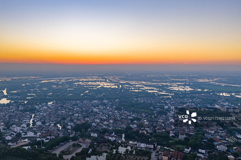 湖州荻港古镇日出航拍 桑基鱼塘江南图片素材