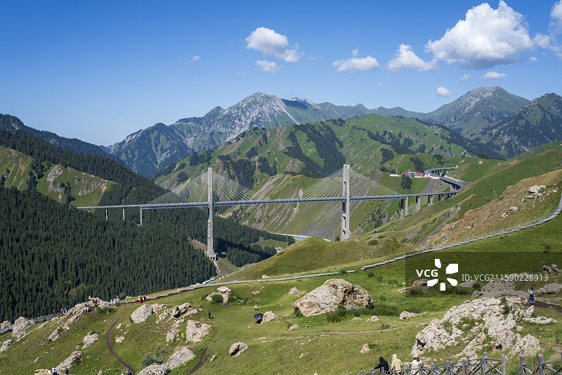 伊犁果子沟大桥风光图片素材