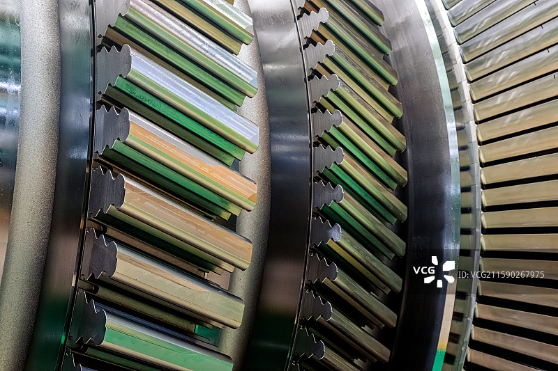 国产燃气轮机 汽轮机叶片 发电站热电转换电气装备 流体力学工业皇冠 上海临港新质生产力保障能源安全图片素材